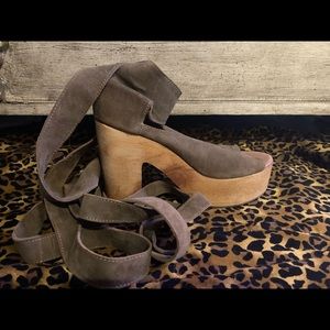 Free People Platform